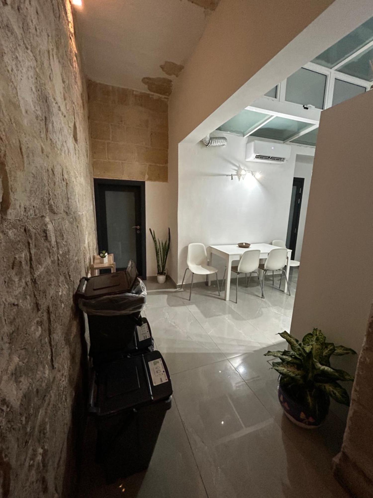 Floriana 5 Minutes Walk To The Capital City Esterno foto